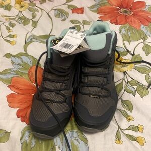 Adidas Terrell ax3 MID GYX NWT